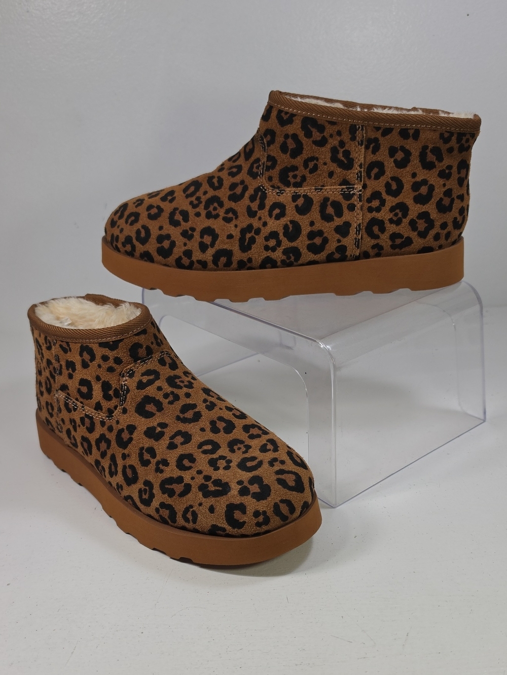 Time & Tru Women's Leopard Print Micro Ankle Tan Boots 8